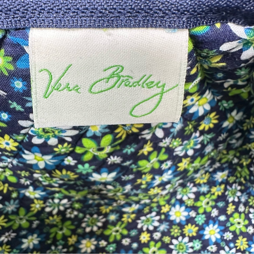 Vera Bradley Daisy Daisy Travel Quilted Weekender Duffel Bag Blue Green - Picture 12 of 13